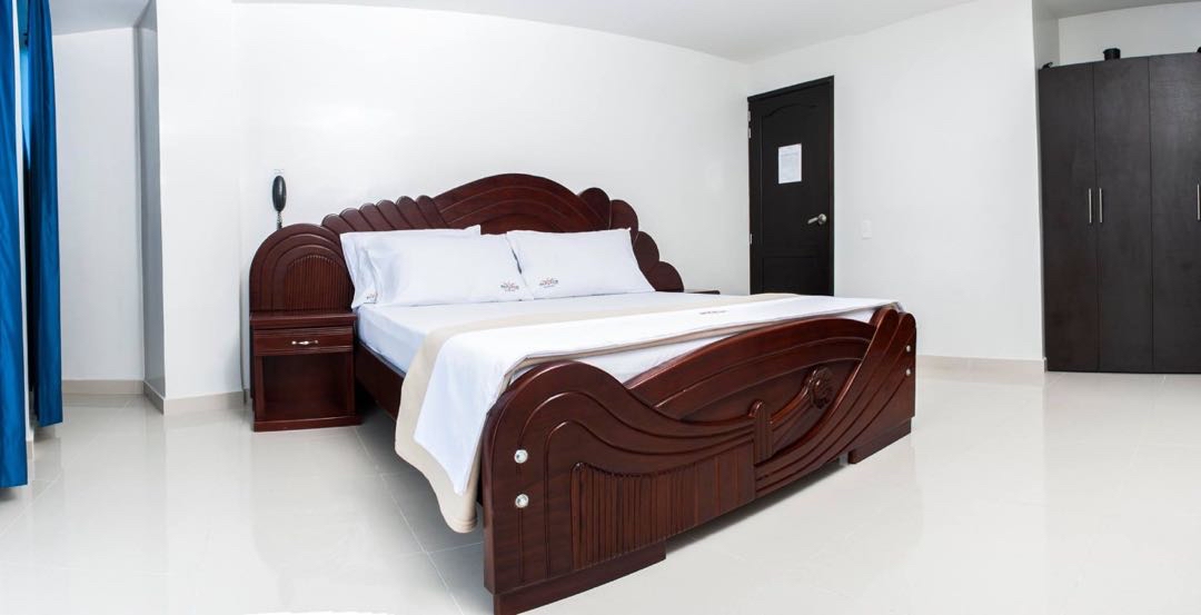 SE VENDE HOTEL EN BUCARAMANGA CERCA A LA ZONA ROSA L.O WASI: 5999720