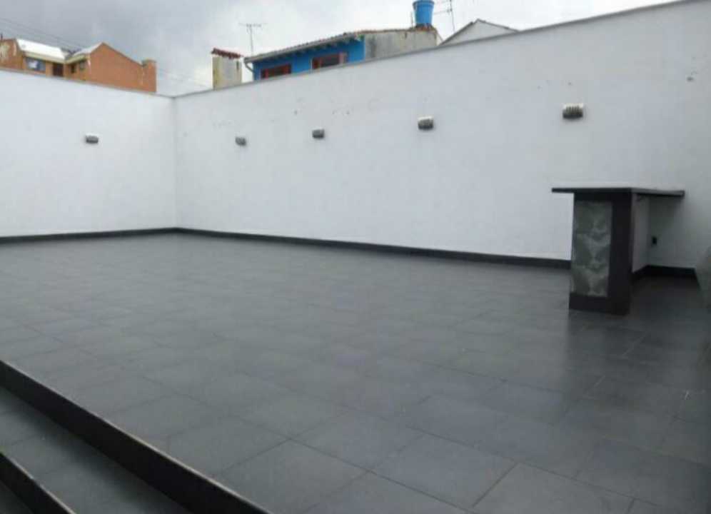 Venta de casa independiente en Nueva autopista Bogota JM5928747