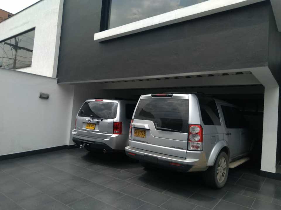 Venta de casa independiente en Nueva autopista Bogota JM5928747