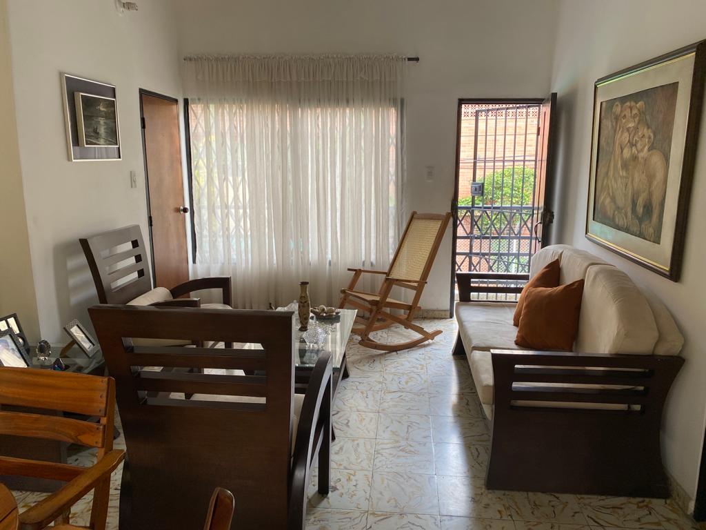 Vendo casa bifamiliar +apartaestudio en las Delicias(J.I.T)4920285