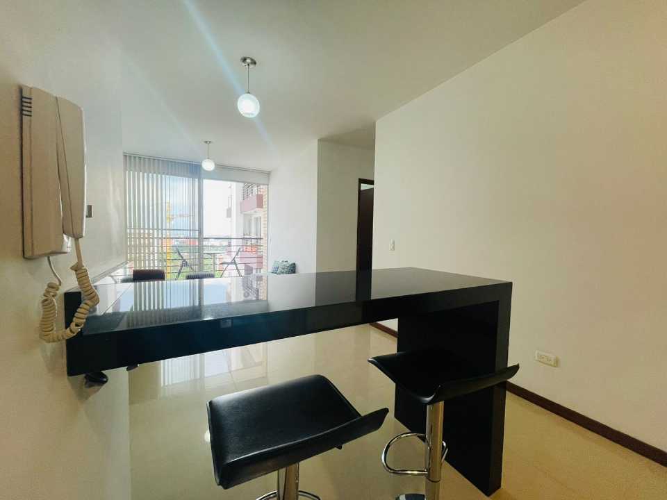 SE VENDE APARTAMENTO SECTOR HOLGUINES (L.O) wasi:5029305