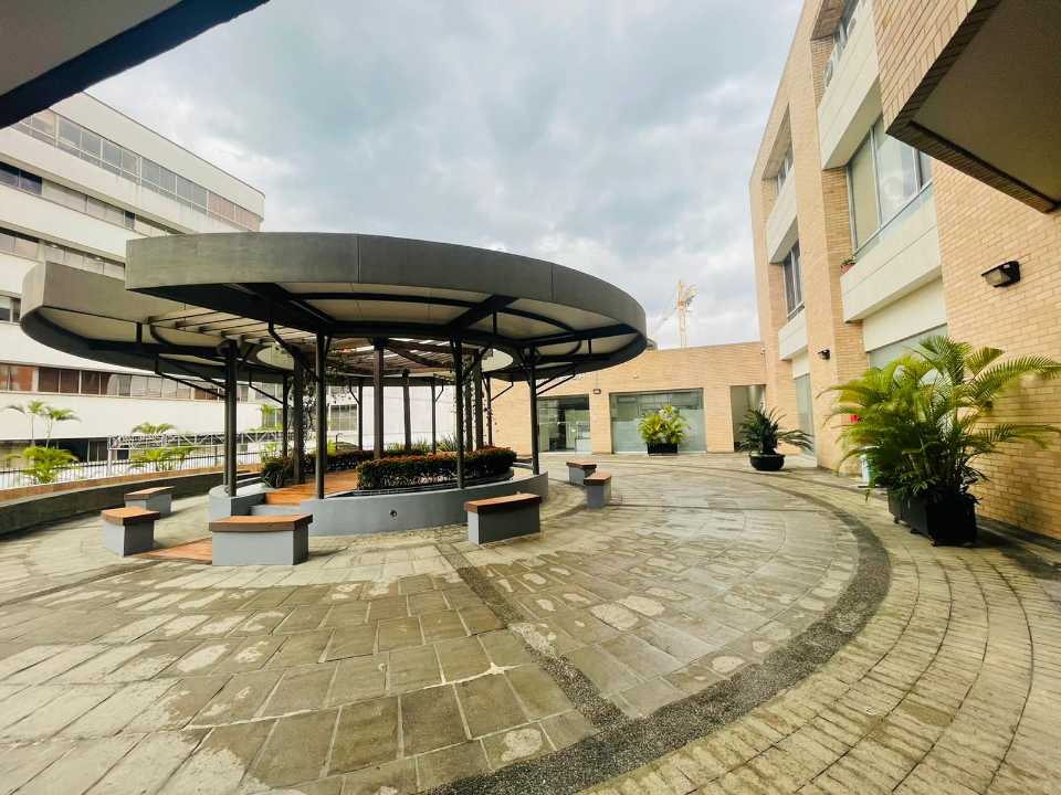 SE VENDE APARTAMENTO SECTOR HOLGUINES (L.O) wasi:5029305