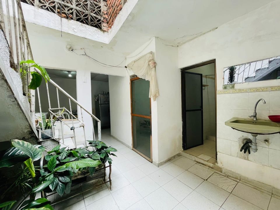 SE VENDE CASA BIFAMILIAR BARRIO ASTURIAS LO WASI 5658086