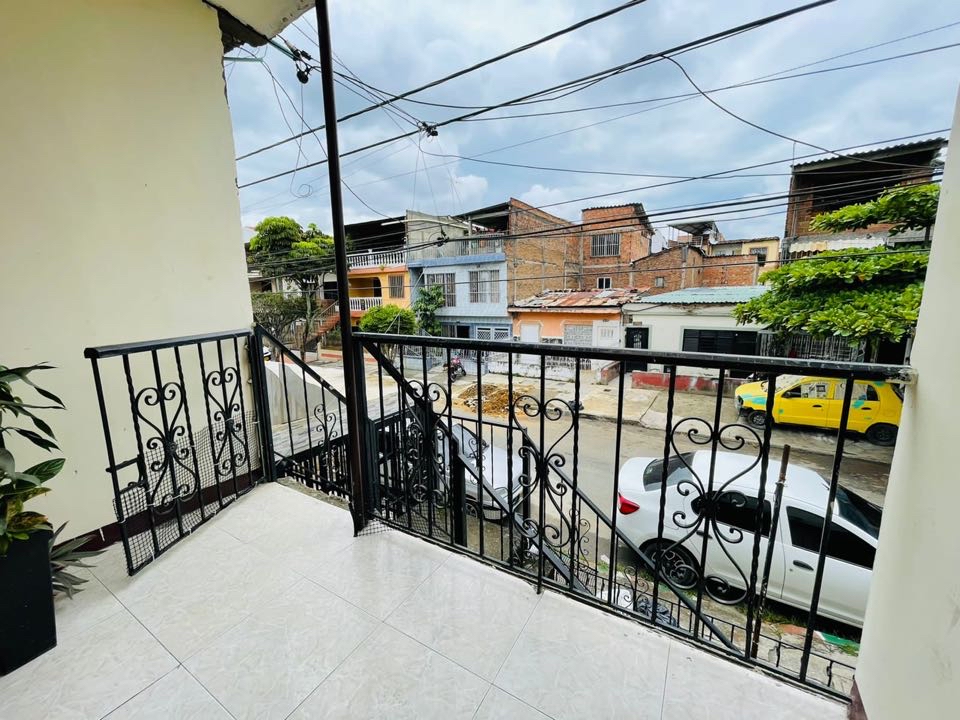 SE VENDE CASA BIFAMILIAR BARRIO ASTURIAS LO WASI 5658086