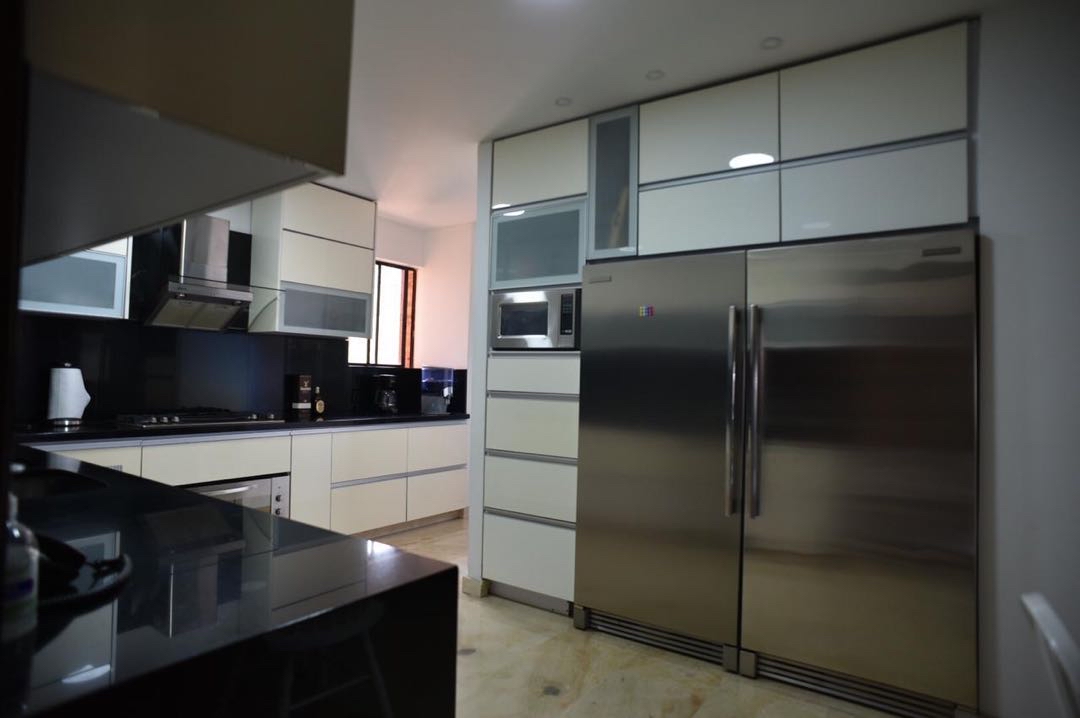 SE VENDE APARTAMENTO AGUACATAL LUXURY LO WASI