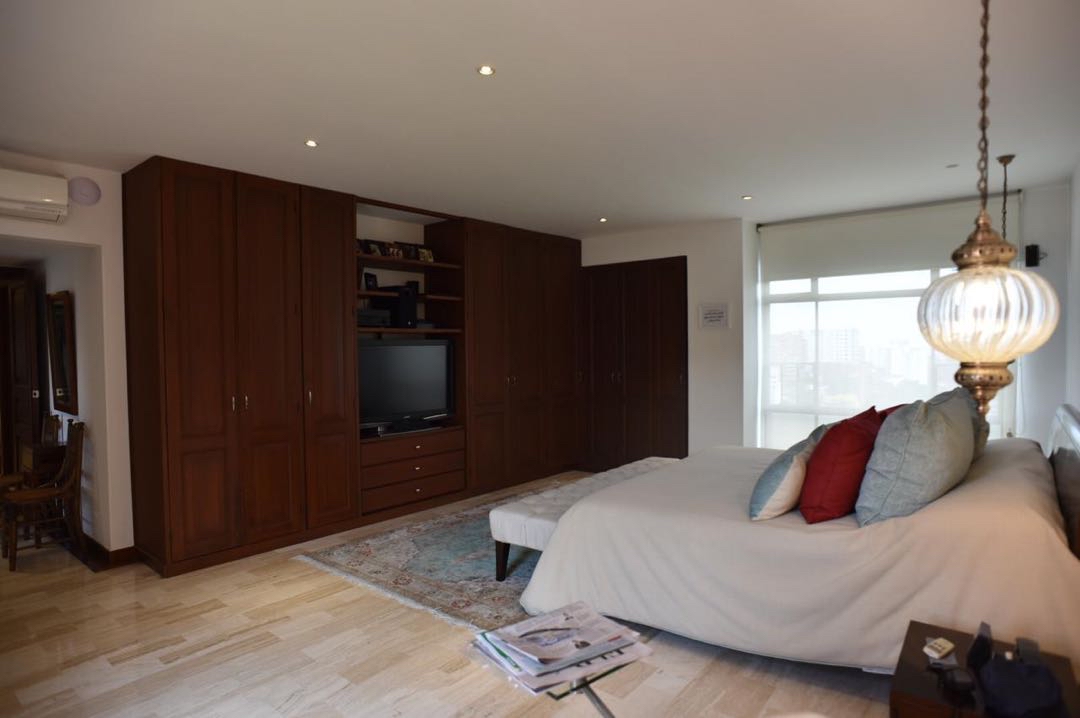 SE VENDE APARTAMENTO AGUACATAL LUXURY LO WASI