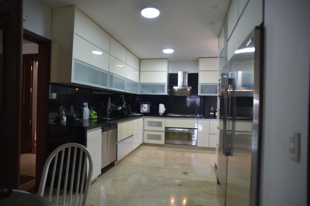 SE VENDE APARTAMENTO AGUACATAL LUXURY LO WASI