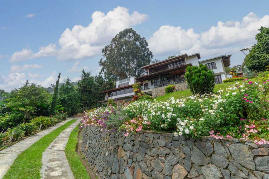 VENDO CASA CAMPESTRE EN DAPA T.P