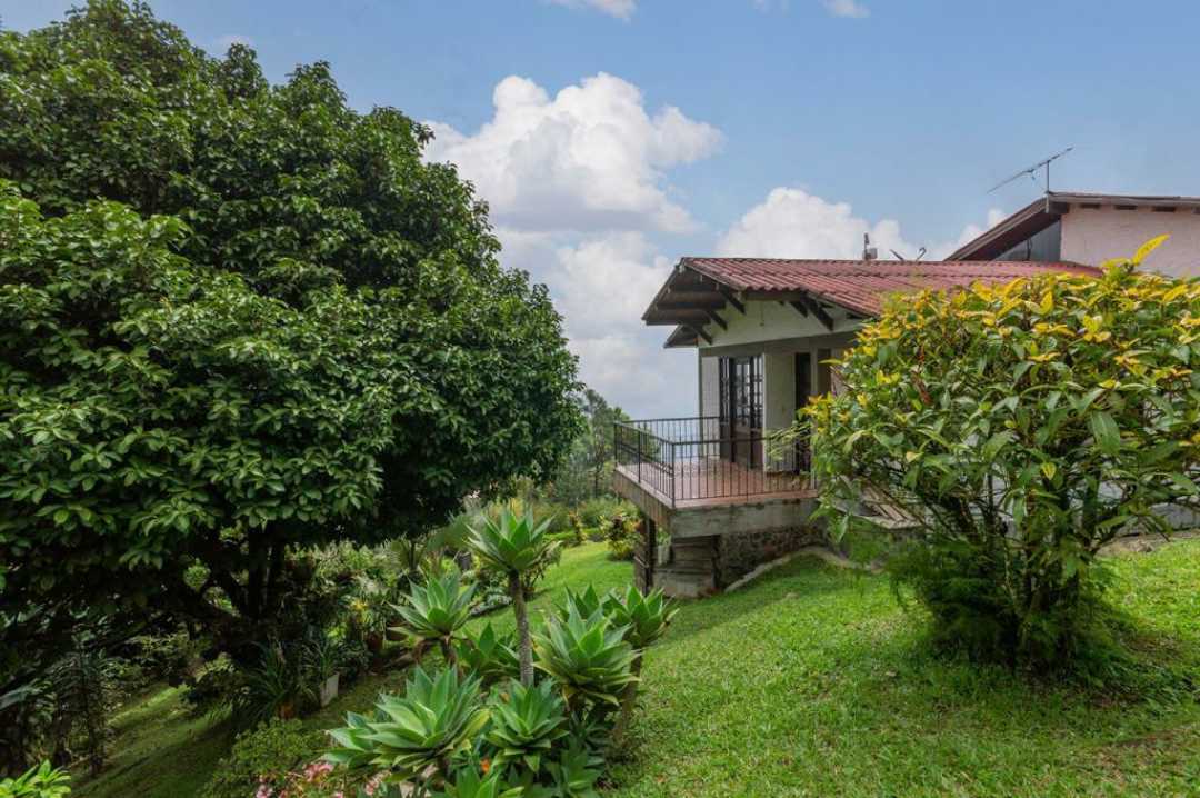 VENDO CASA CAMPESTRE EN DAPA T.P