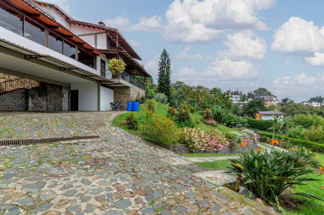 VENDO CASA CAMPESTRE EN DAPA T.P