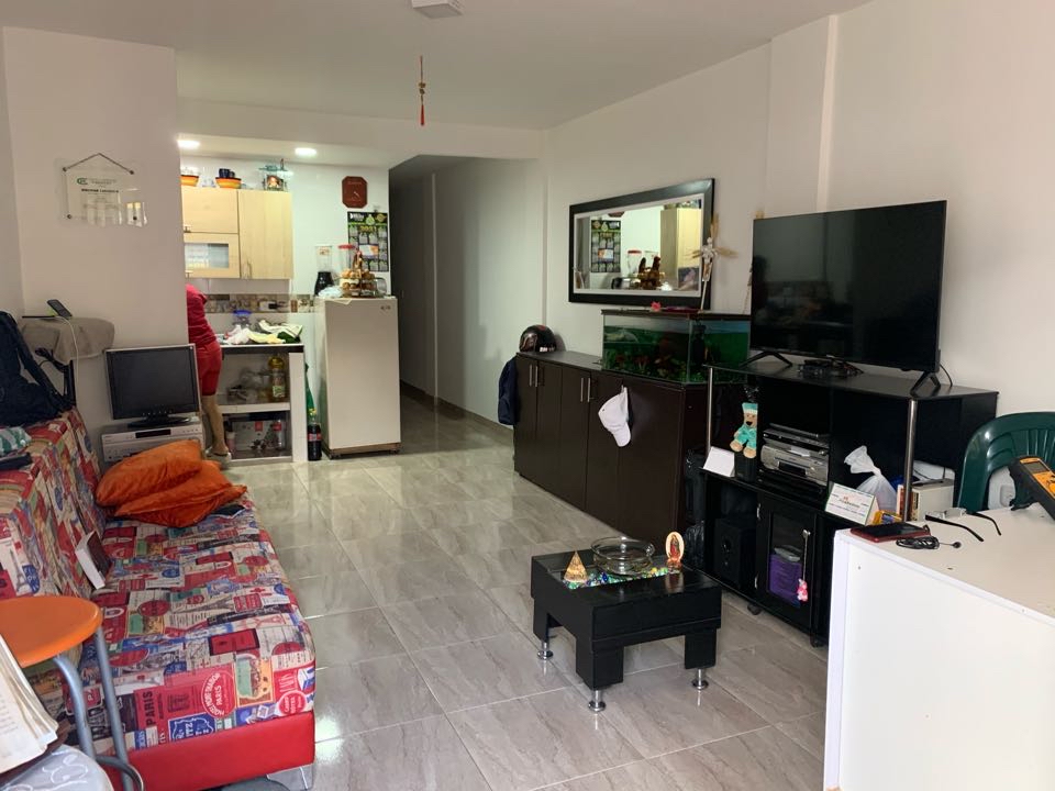 SE VENDE CASA 3 PISOS REMODELADA EL JARDIN (KD)CW4961059
