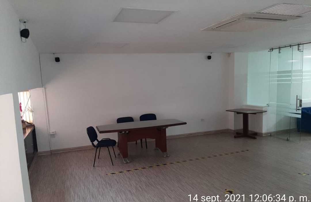 VENDO BODEGA 3 PLANTAS GRANDE MUNICIPAL CALI.W5510601(L.M.G.)