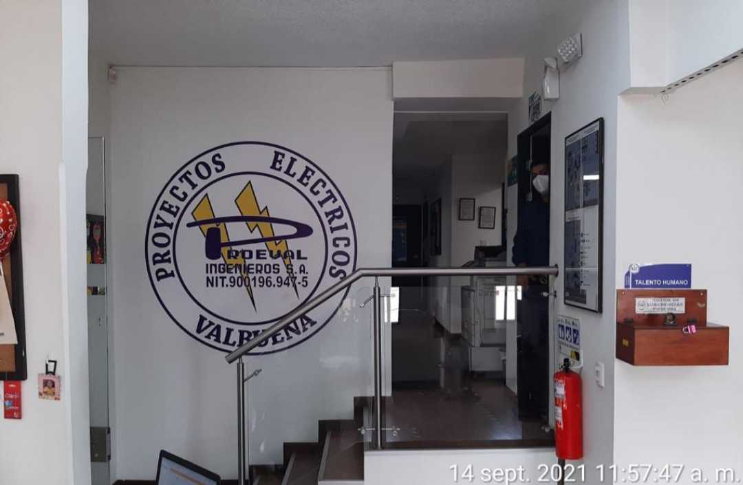 VENDO BODEGA 3 PLANTAS GRANDE MUNICIPAL CALI.W5510601(L.M.G.)