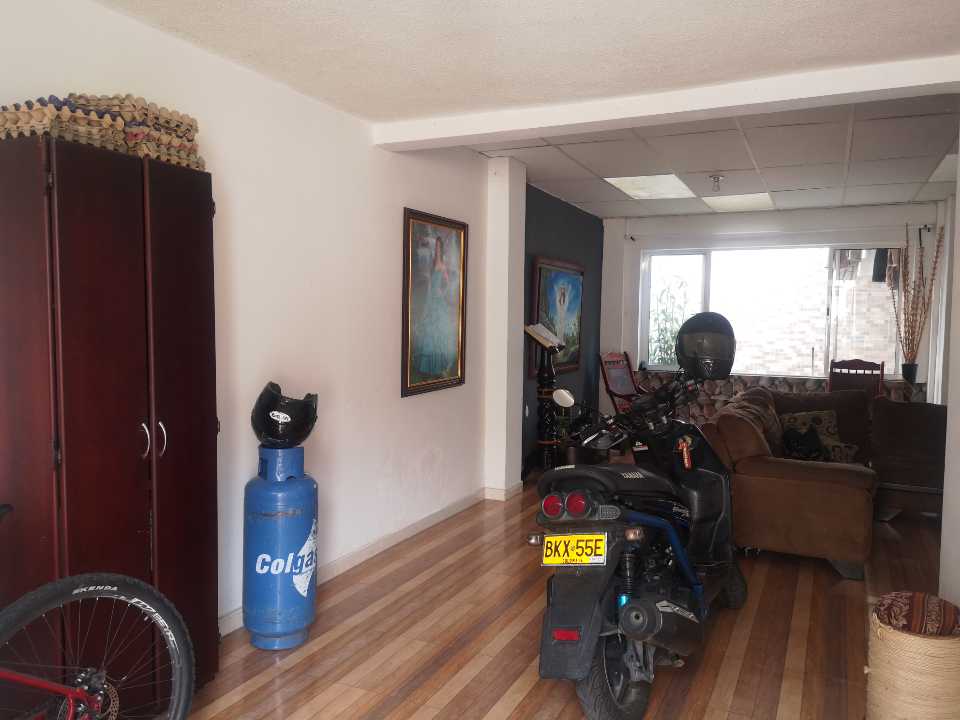 VENDO BONITA CASA EN JOSE MARIA CABAL – BUGA W4971678(ISA-CDM)