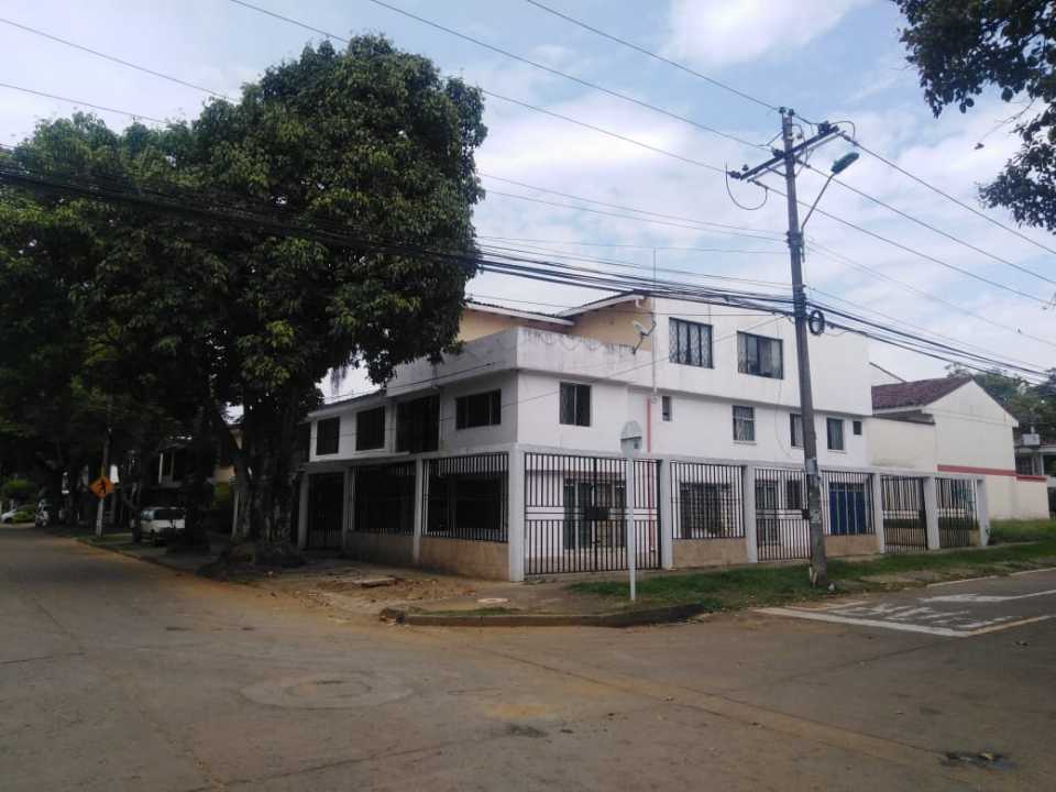 Vempermuto edificio esquinero en bosques del limonar, (CL) ws5409994