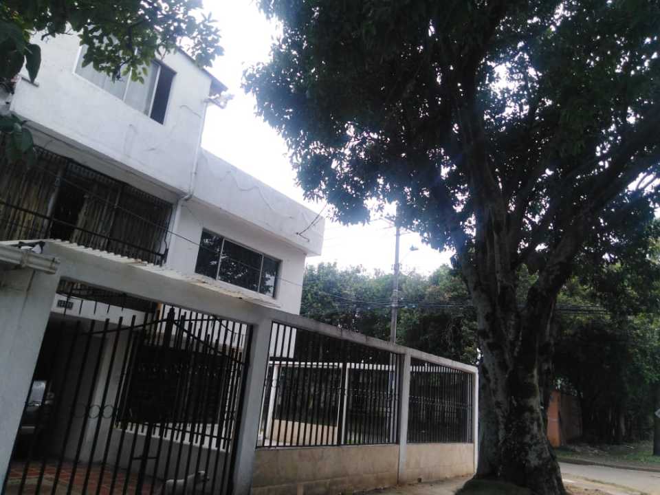 Vempermuto edificio esquinero en bosques del limonar, (CL) ws5409994