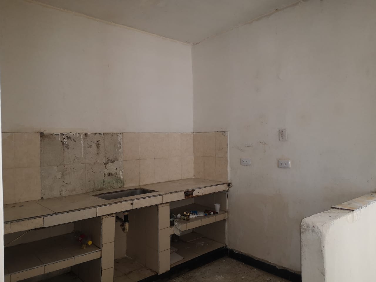 Vendo casa 3 pisos Ricardo Balcázar Cali W9091706 ISA