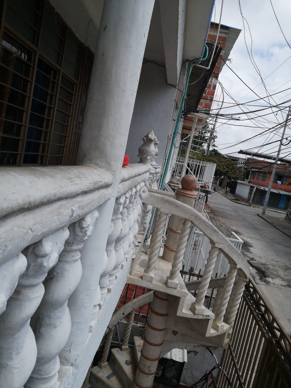 Vendo casa 3 pisos Ricardo Balcázar Cali W9091706 ISA