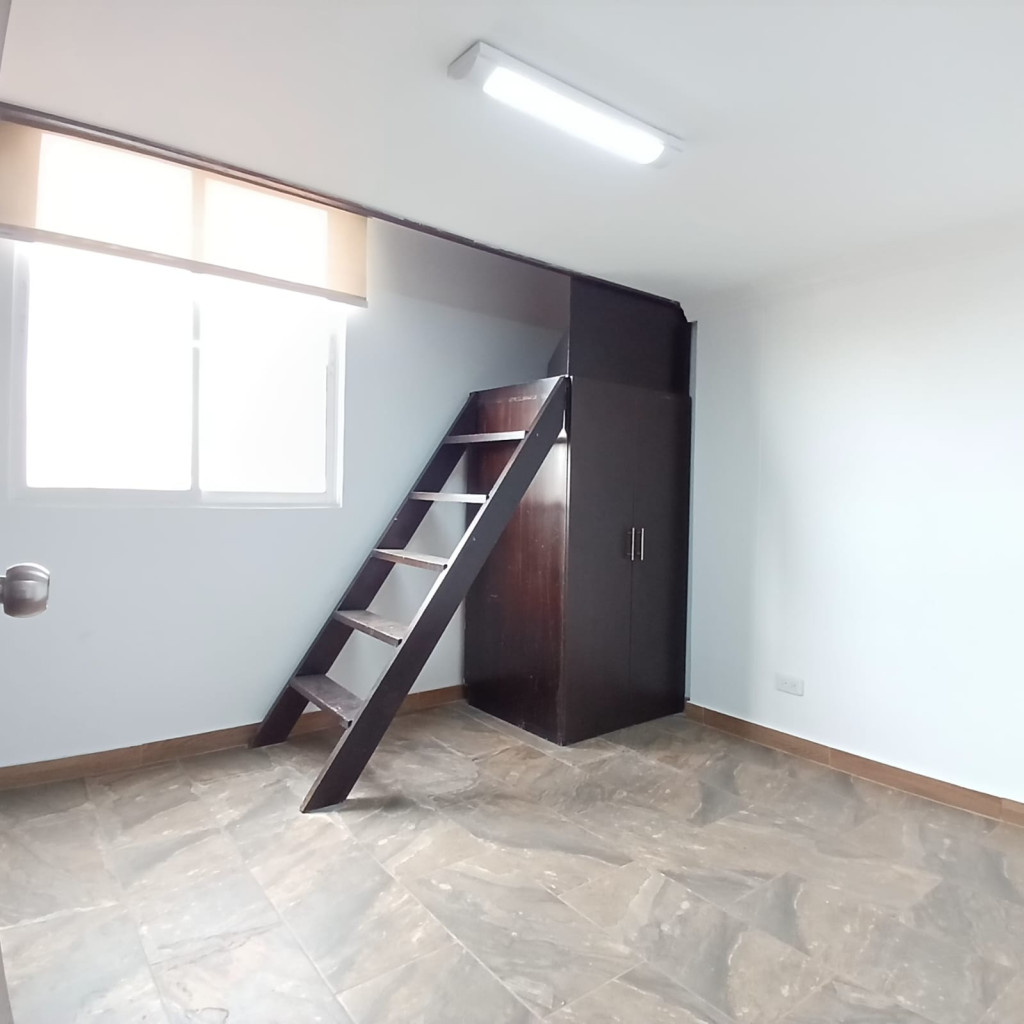 VENDO APARTAMENTO 5to PISO, OLIMPICO, CALI W9355595 JE