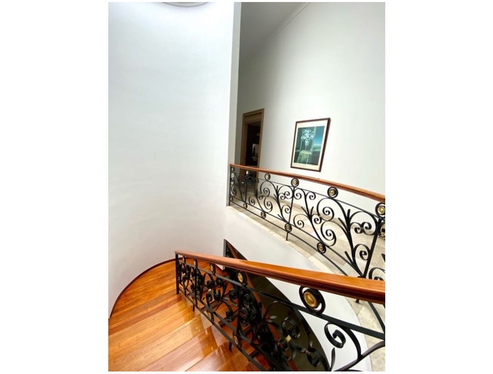 VENDO APARTAMENTO PENHOUSE SANTA RITA OESTE CALI W9120991 JE